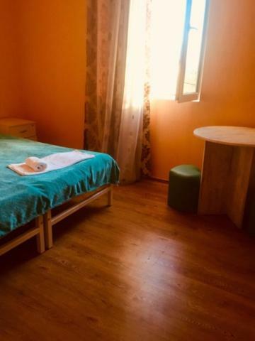 ティビリシ Lali Bed & Breakfast エクステリア 写真