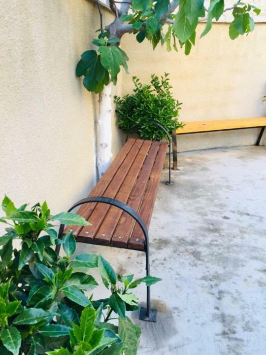 ティビリシ Lali Bed & Breakfast エクステリア 写真